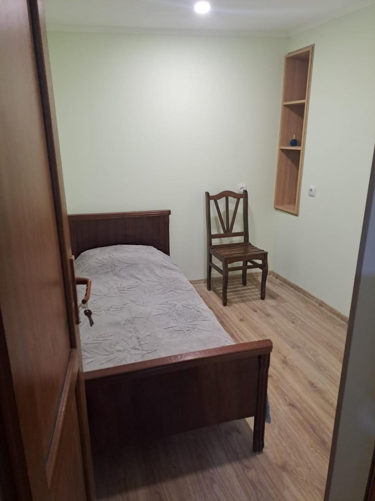 Lado Asatianis 34 Old